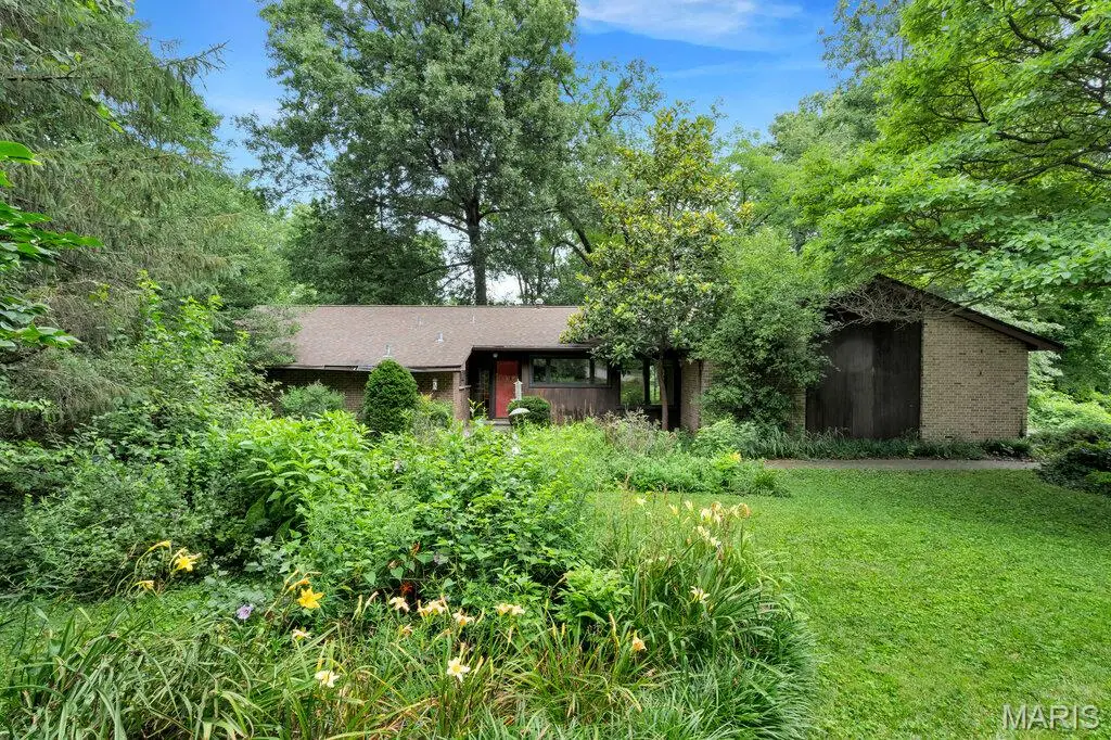 10 Sassafras Manor, Ferguson, MO 63135 - #1