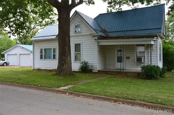 602 Moore Street, Farmington, MO 63640