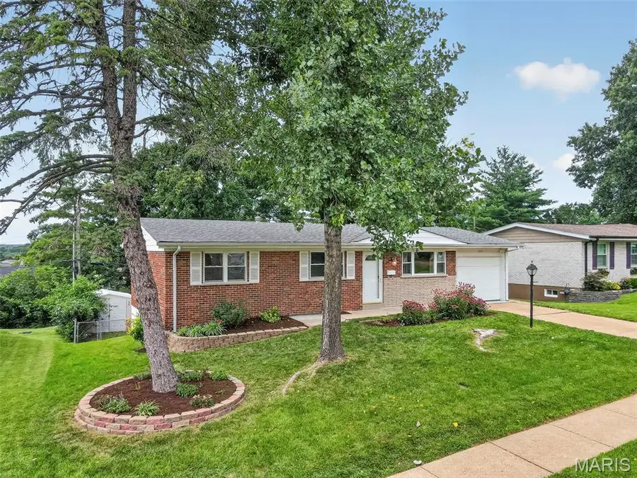 10211 Jubil Drive, Affton, MO 63123 - #3