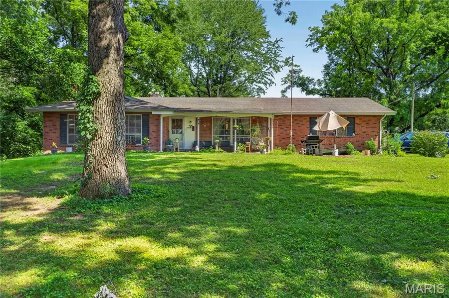 10500 Toelle Lane, Saint Louis, MO 63137 - #2