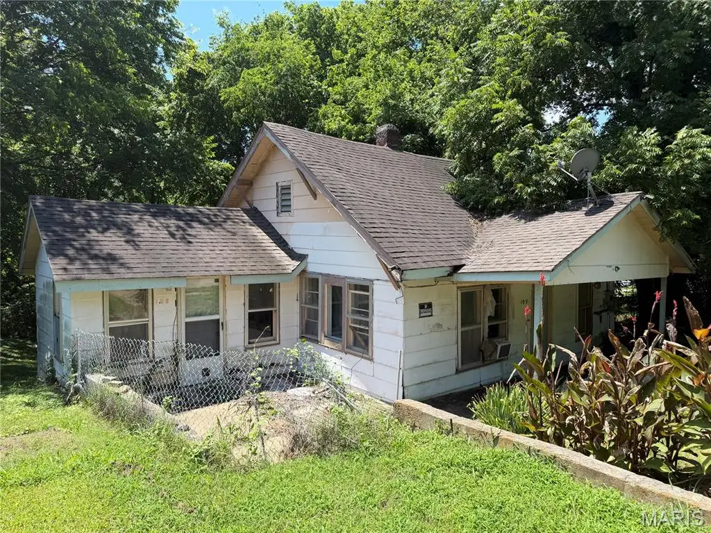 108 E Lexington Avenue, Poplar Bluff, MO 63901 - #1