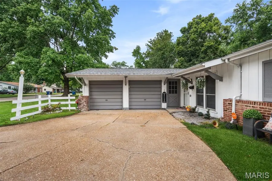 573 Coach Light Lane, Hazelwood, MO 63042 - #3