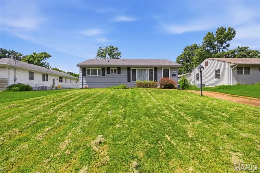 8139 S Laclede Station Road, Saint Louis, MO 63123 - #2