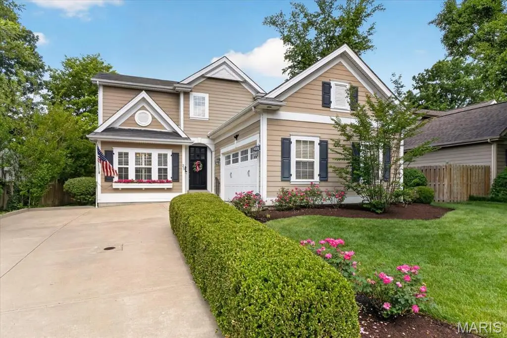 25 Magnolia Drive, Saint Louis, MO 63124 - #1