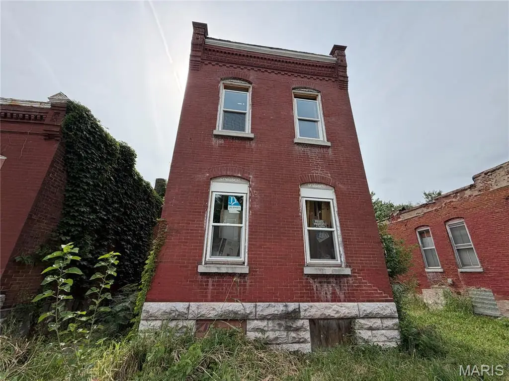 4031 California Avenue, Saint Louis, MO 63118 - #1