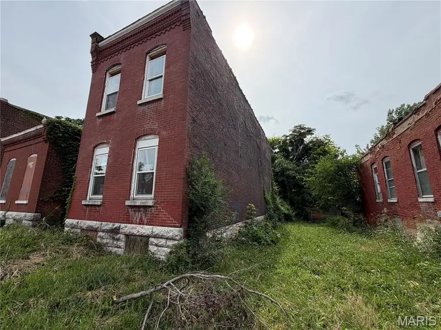4031 California Avenue, Saint Louis, MO 63118 - #2