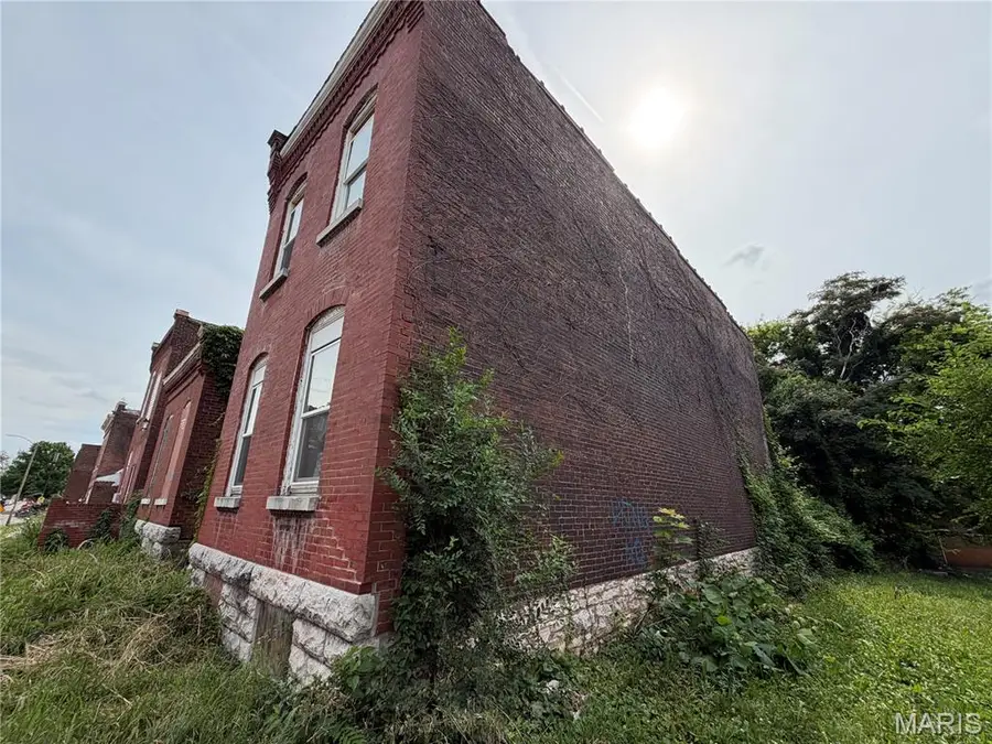 4031 California Avenue, Saint Louis, MO 63118 - #3