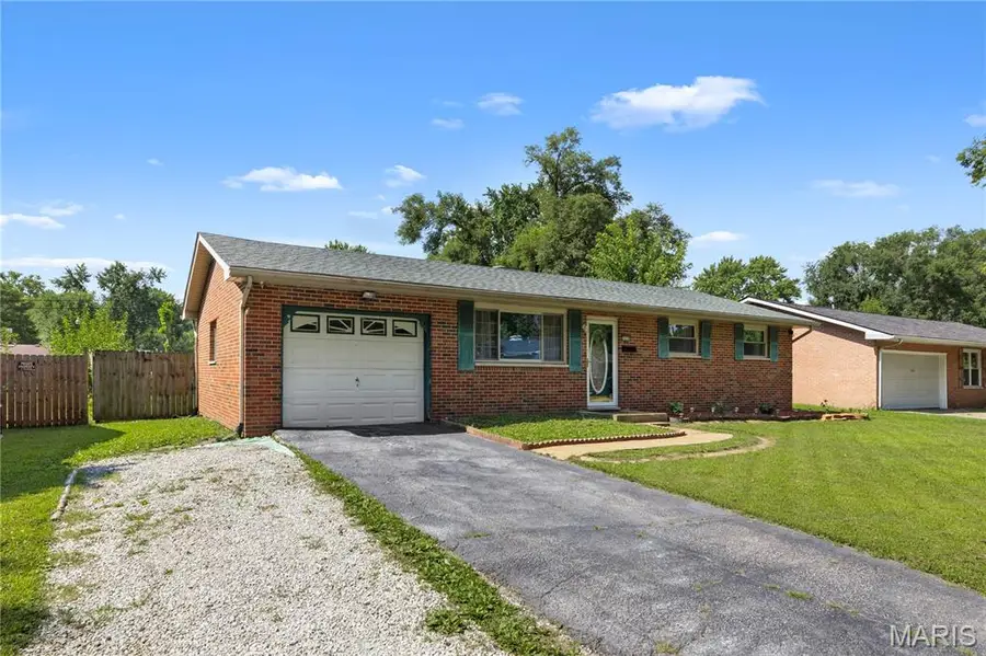 2608 Angela Drive, Granite City, IL 62040 - #2