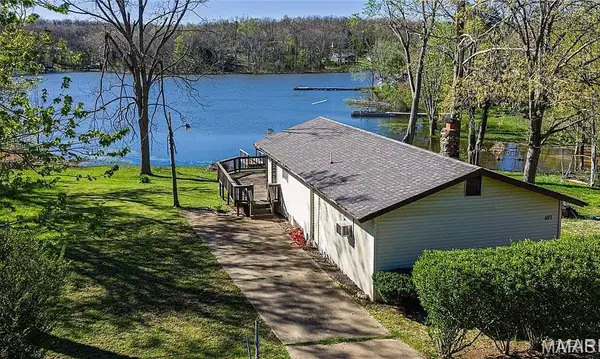 697 Parkers Lake Drive, Perryville, MO 63775