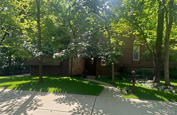 1529 Autumn Leaf Drive, Ballwin, MO 63021