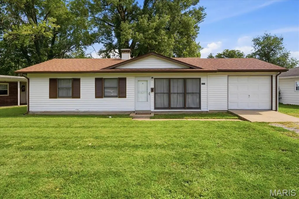1118 N 39th Street, Belleville, IL 62226 - #1
