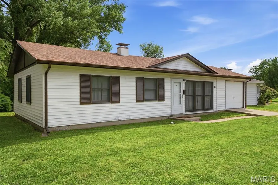1118 N 39th Street, Belleville, IL 62226 - #3