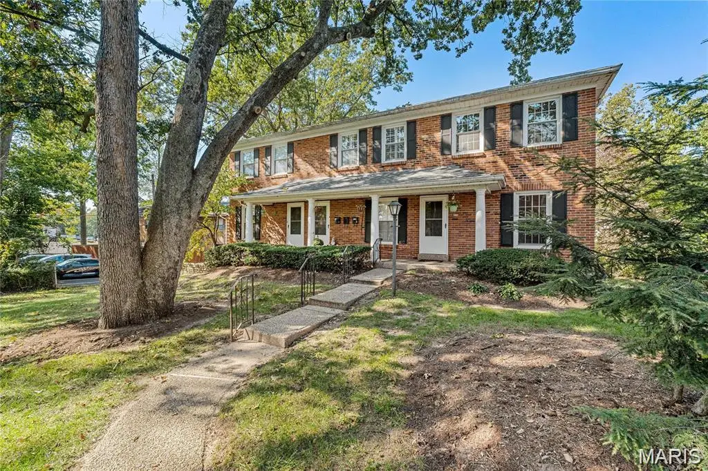 617 Candleberry Court #A, Kirkwood, MO 63122 - #1