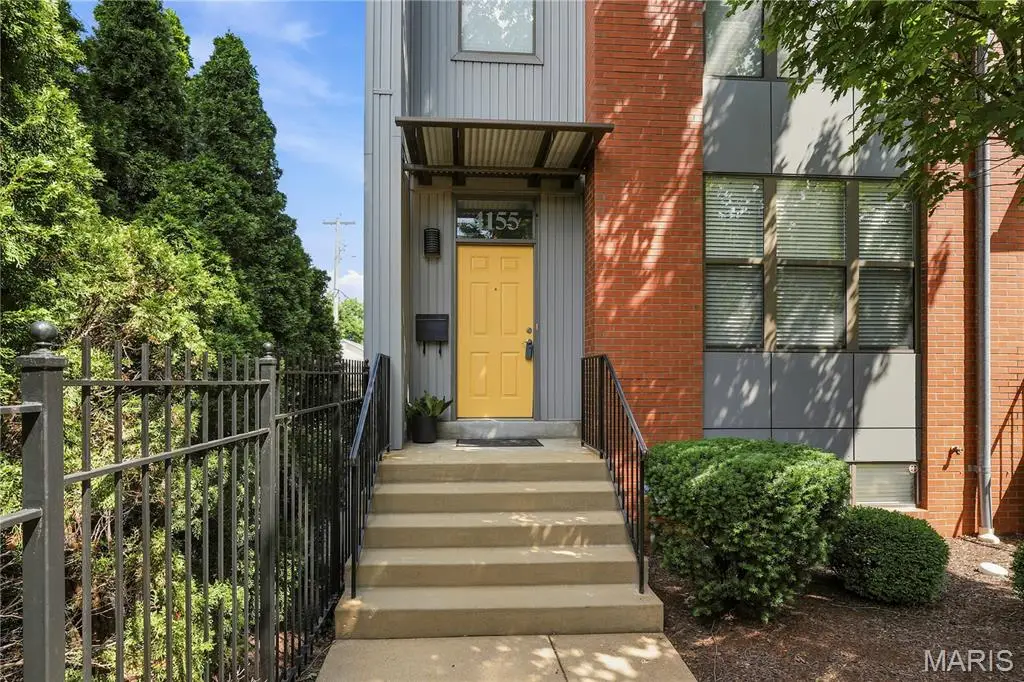4155 Mcpherson Avenue, Saint Louis, MO 63108 - #1