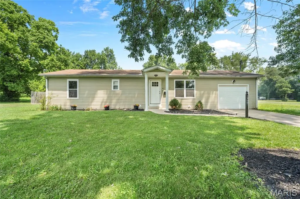 1309 2nd Street, Cottage Hills, IL 62018 - #1