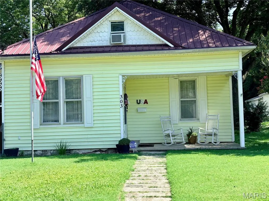 303 E Davidson Avenue, Chaffee, MO 63740 - #1