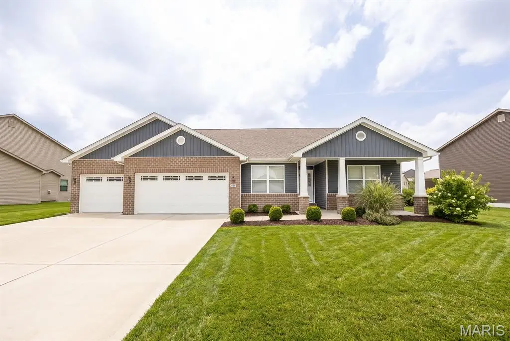 2658 London Lane, Shiloh, IL 62221 - #1