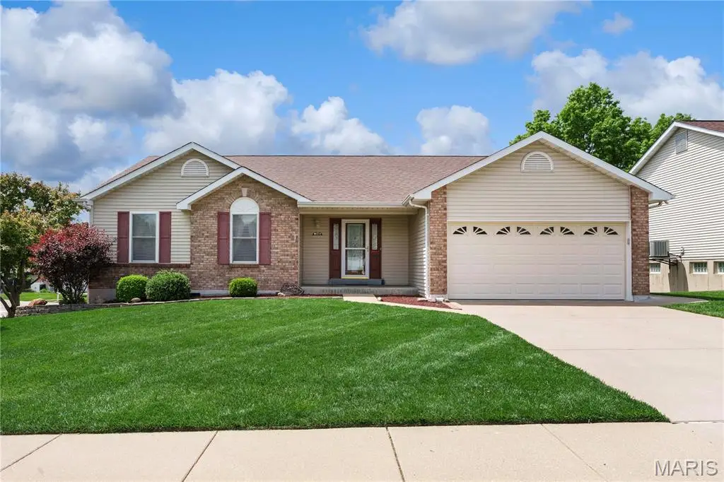 1848 Summitview Drive, Saint Charles, MO 63303 - #1