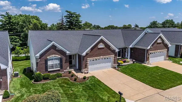 10125 Allington Drive, St Louis, MO 63128