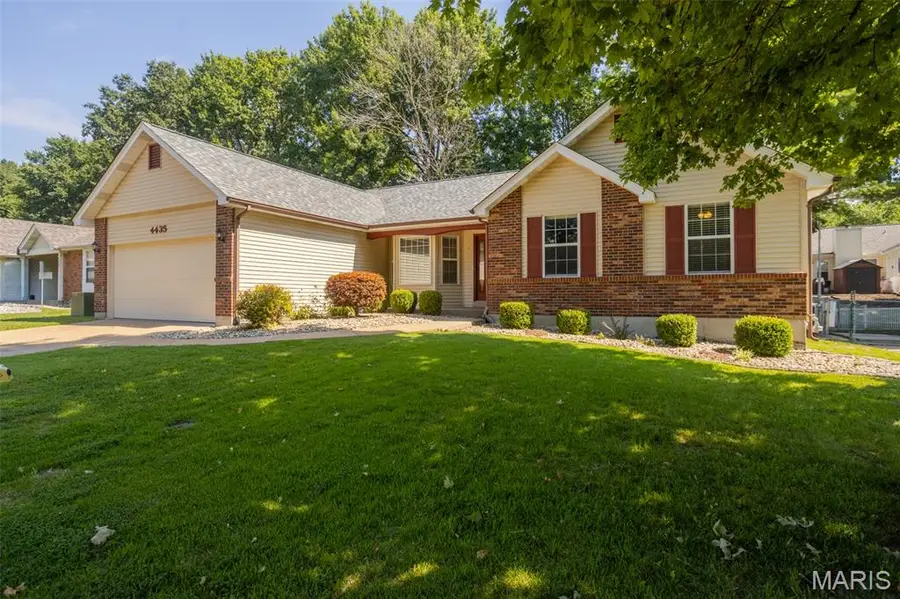 4435 Berkshire Estates Drive, Mehlville, MO 63129 - #2