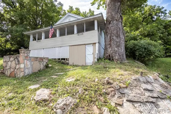 107 Bluff Circle, Waynesville, MO 65583