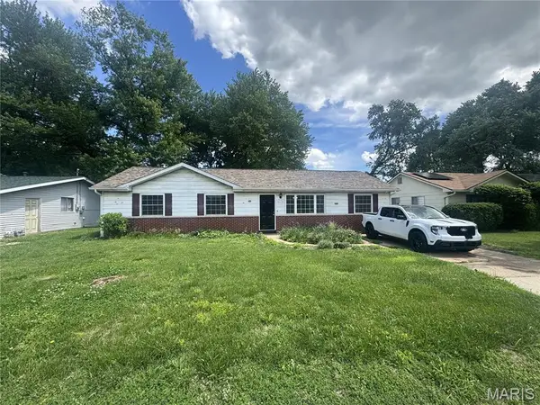 6116 Old Collinsville Road, Fairview Heights, IL 62208