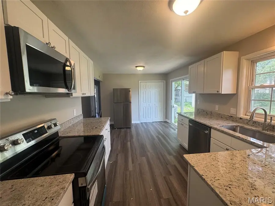 6116 Old Collinsville Road, Fairview Heights, IL 62208 - #3