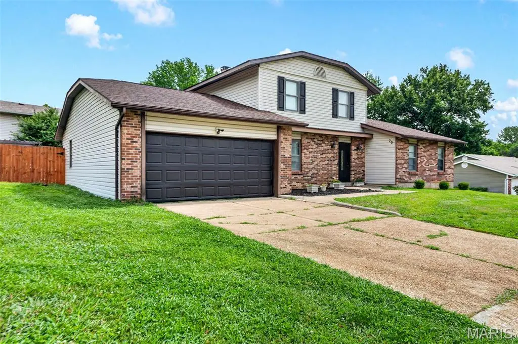 20 Sandalwood Court, Saint Charles, MO 63304 - #1