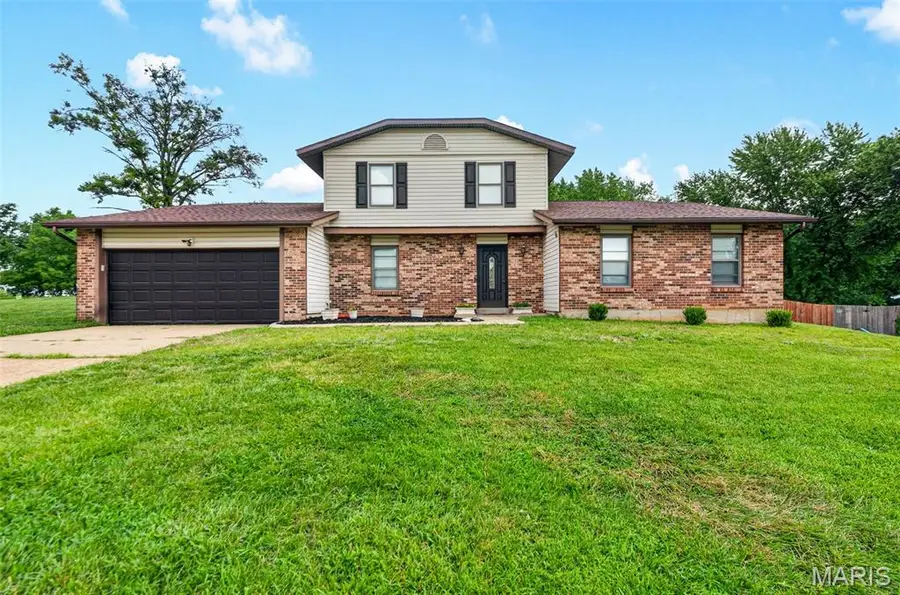 20 Sandalwood Court, Saint Charles, MO 63304 - #2