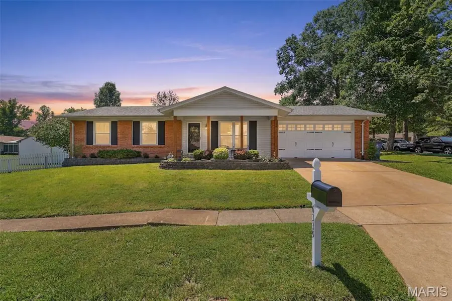 6339 Treehouse Trail, Saint Louis, MO 63129 - #2