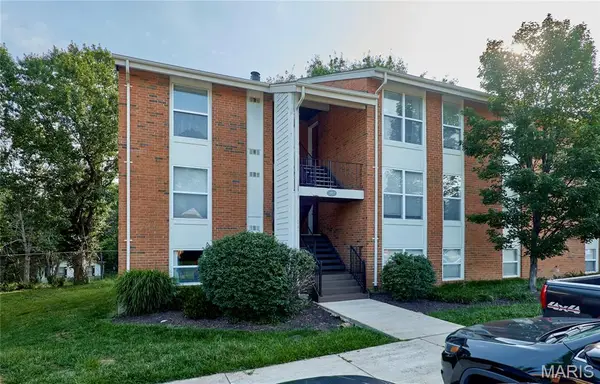 1937 Greenpoint Drive #304, Kirkwood, MO 63122