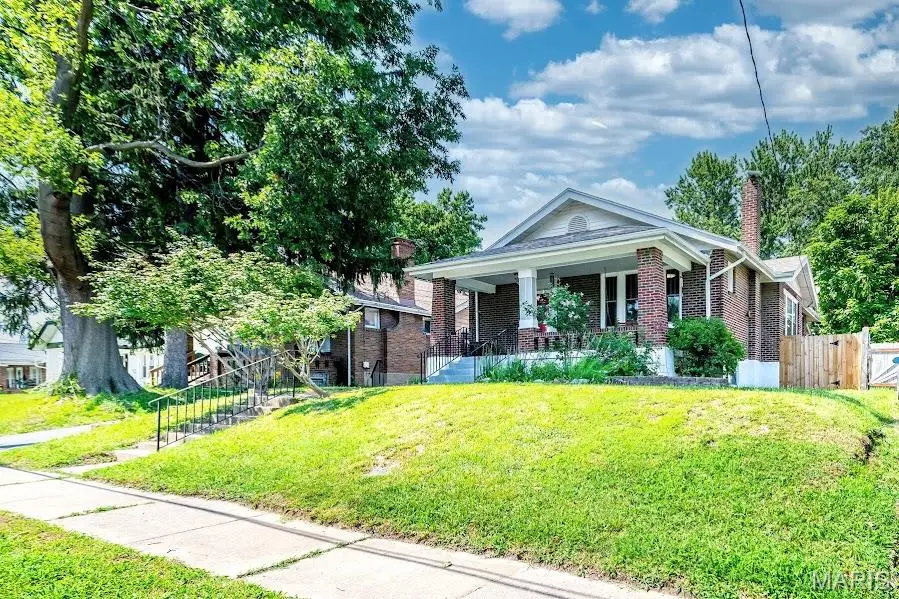 9051 Burton Avenue, Overland, MO 63114 - #1