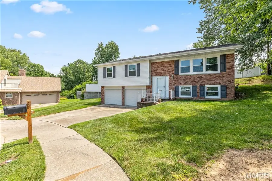 8 Canterbury Court, Saint Charles, MO 63301 - #2