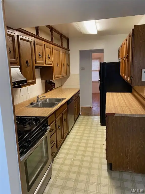 244 Presley Drive, Saint Louis, MO 63137 - #3