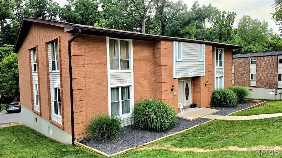 2752 Blackforest Drive #D, Saint Louis, MO 63129 - #2