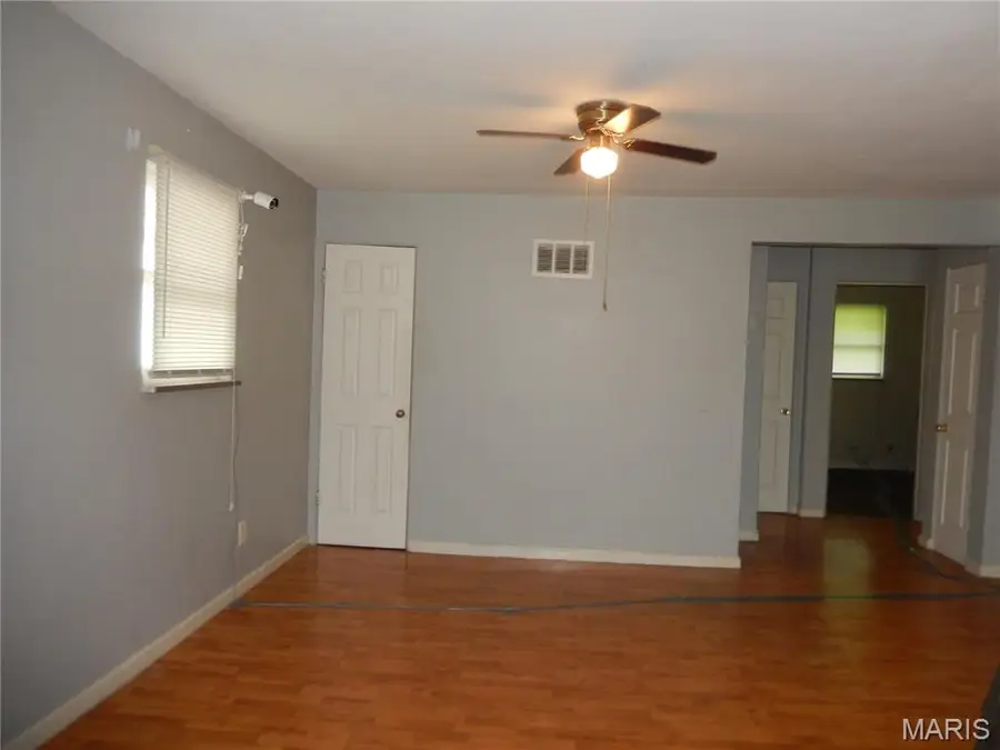 1529 Nixon Avenue, Saint Louis, MO 63133 - #2