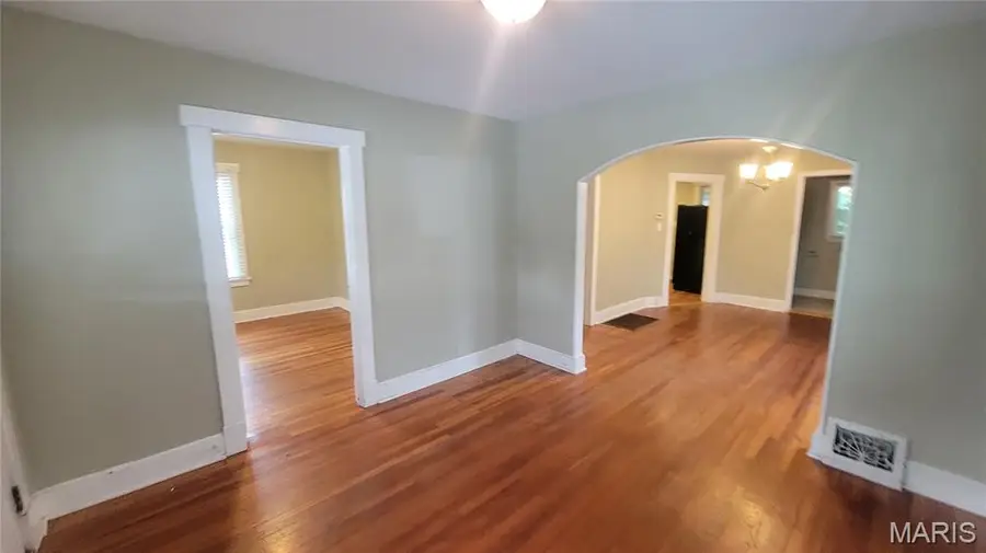 4313 Jamieson Avenue, Saint Louis, MO 63109 - #2