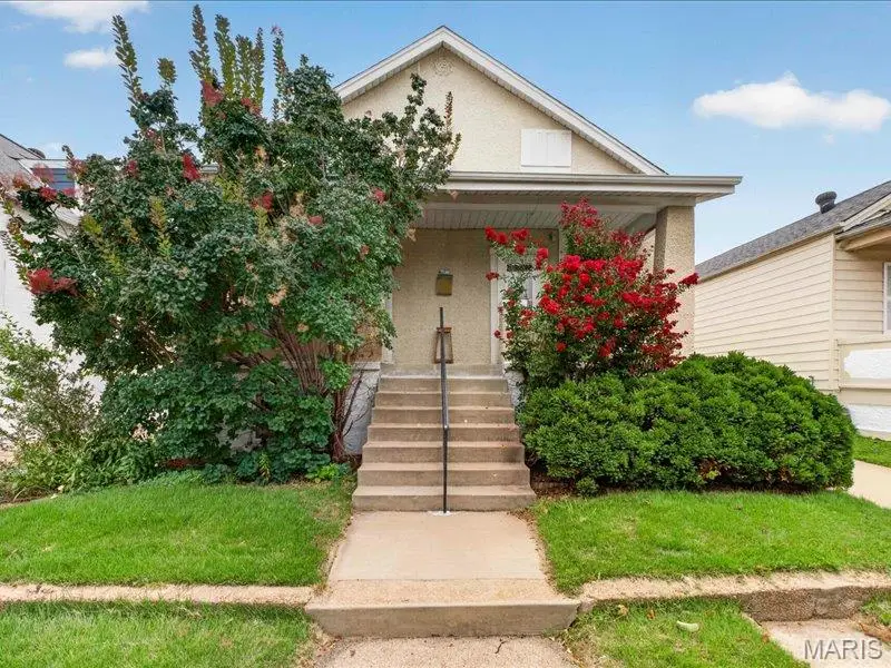 5221 Bischoff Avenue, Saint Louis, MO 63110 - #1
