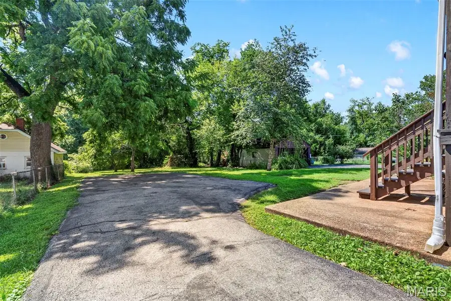 3405 Brown Road, Saint John, MO 63114 - #3