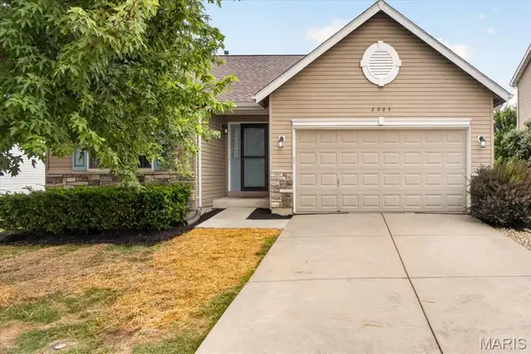 2004 Teresa Fields Lane, Lake St Louis, MO 63367