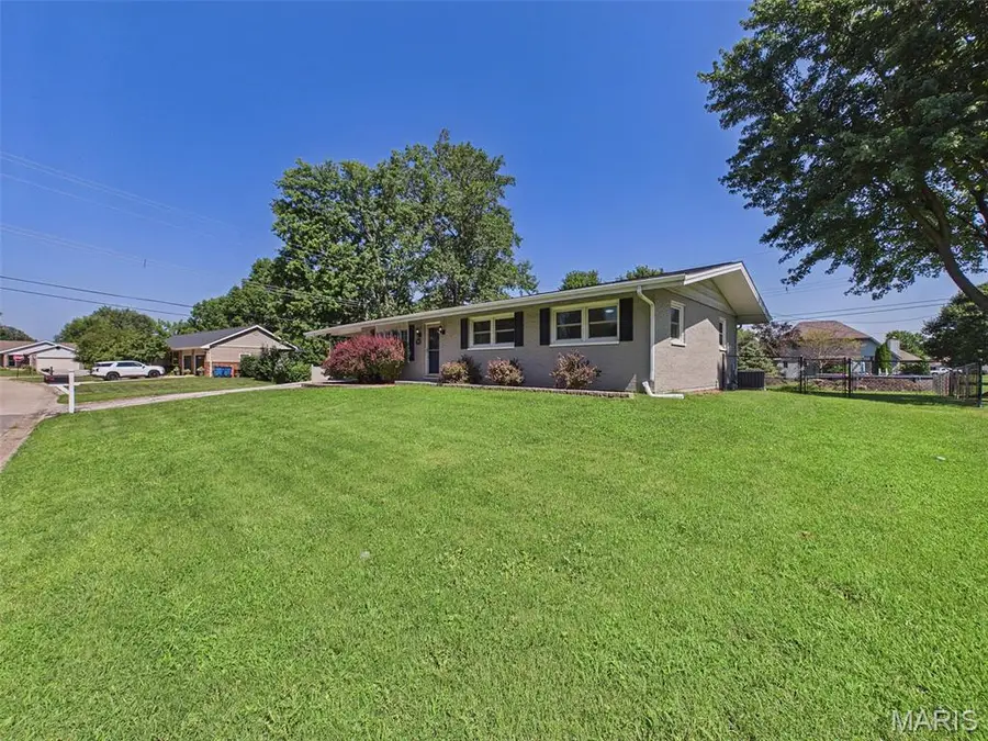 605 Fairway Street, Bethalto, IL 62010 - #2