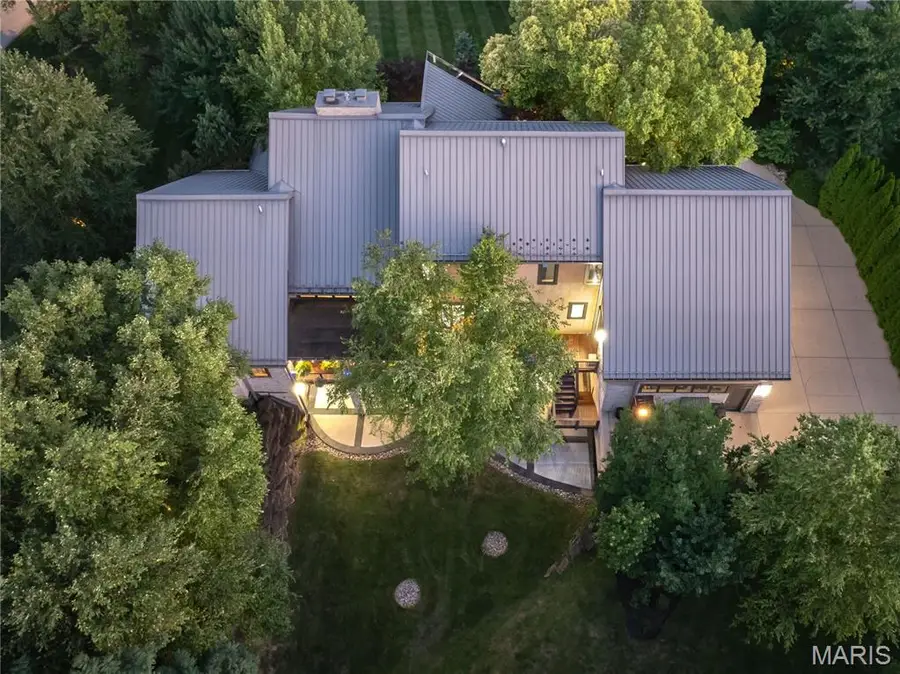 1101 Forest Avenue, Kirkwood, MO 63122 - #2