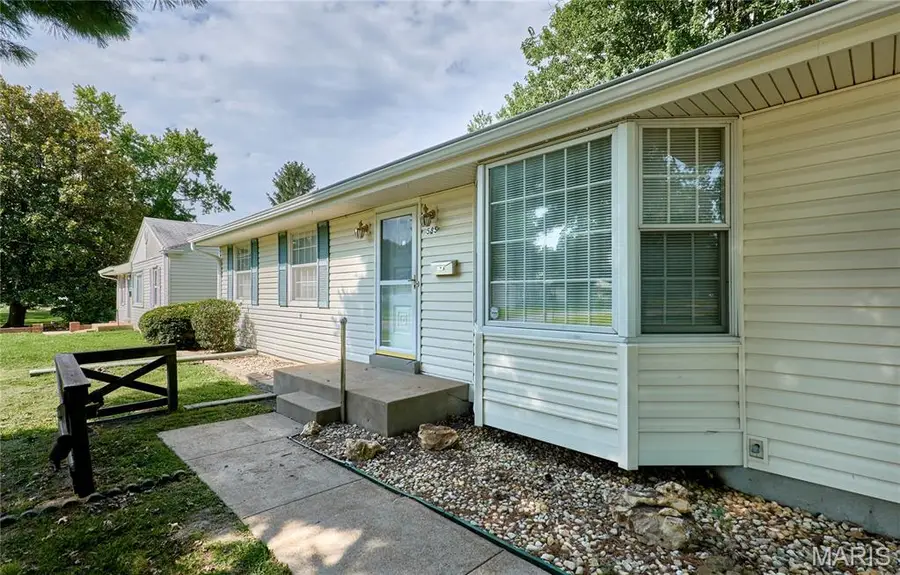 585 S Lafayette Street, Florissant, MO 63031 - #3