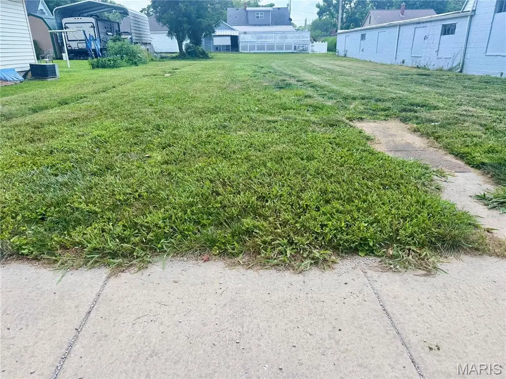 210 W Laurel Street, Millstadt, IL 62260 - #1