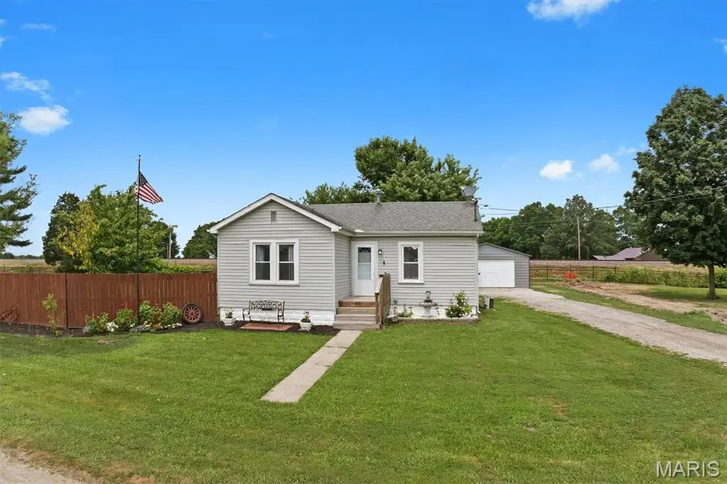 802 Randall Drive, Brighton, IL 62012 - #1