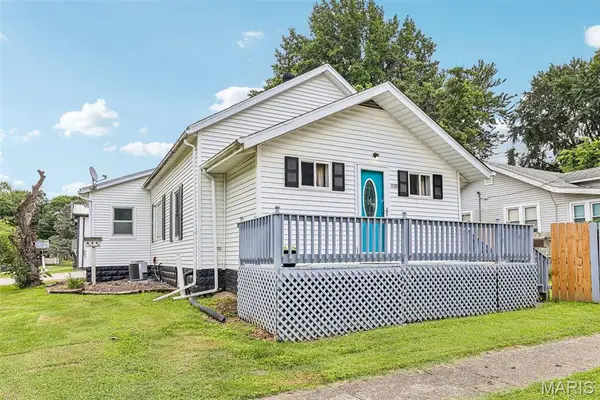 1120 N Jefferson Street, Litchfield, IL 62056