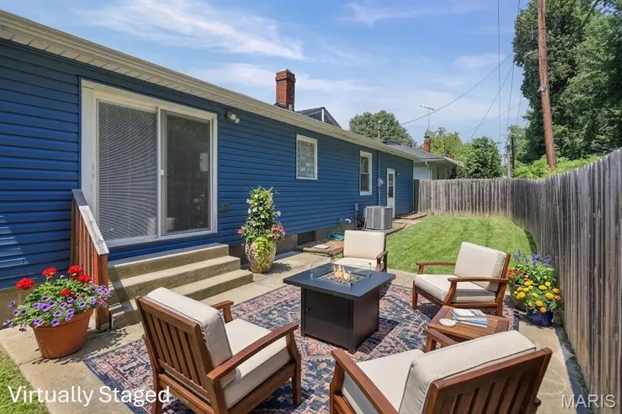 334 S Benton Street, Edwardsville, IL 62025 - #3