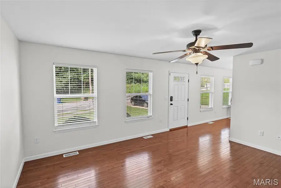 216 E Union Street, Edwardsville, IL 62025 - #2