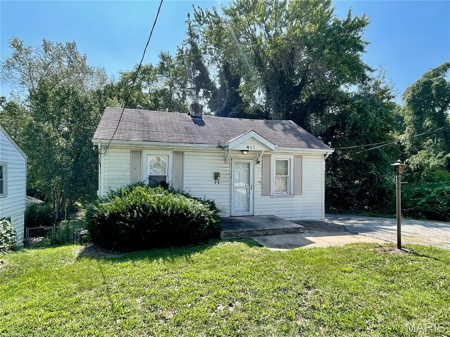 466 Bluff Drive, Saint Louis, MO 63137 - #2