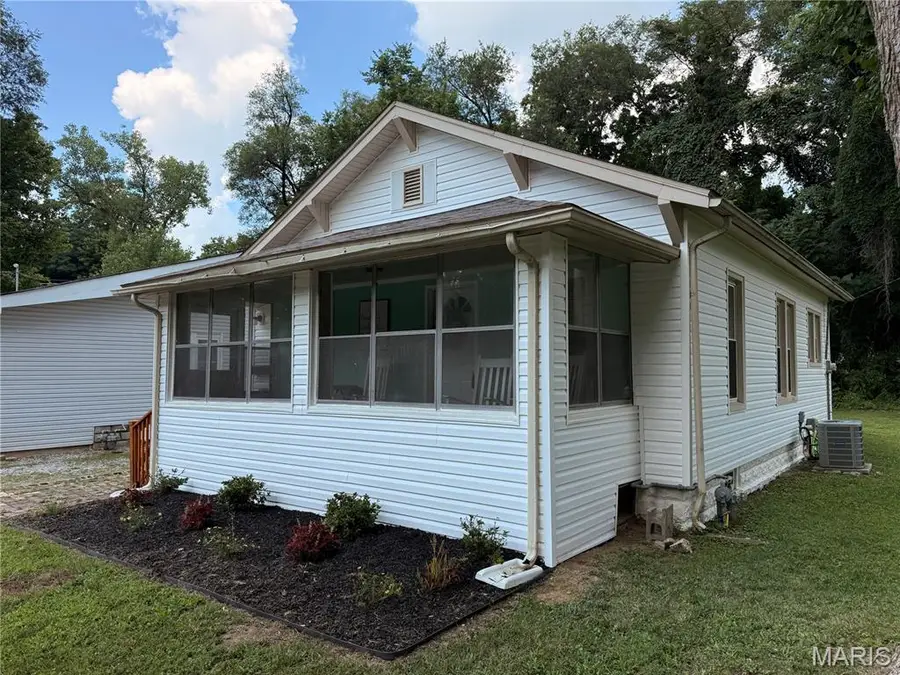 1109 Harrison Street, Alton, IL 62002 - #3